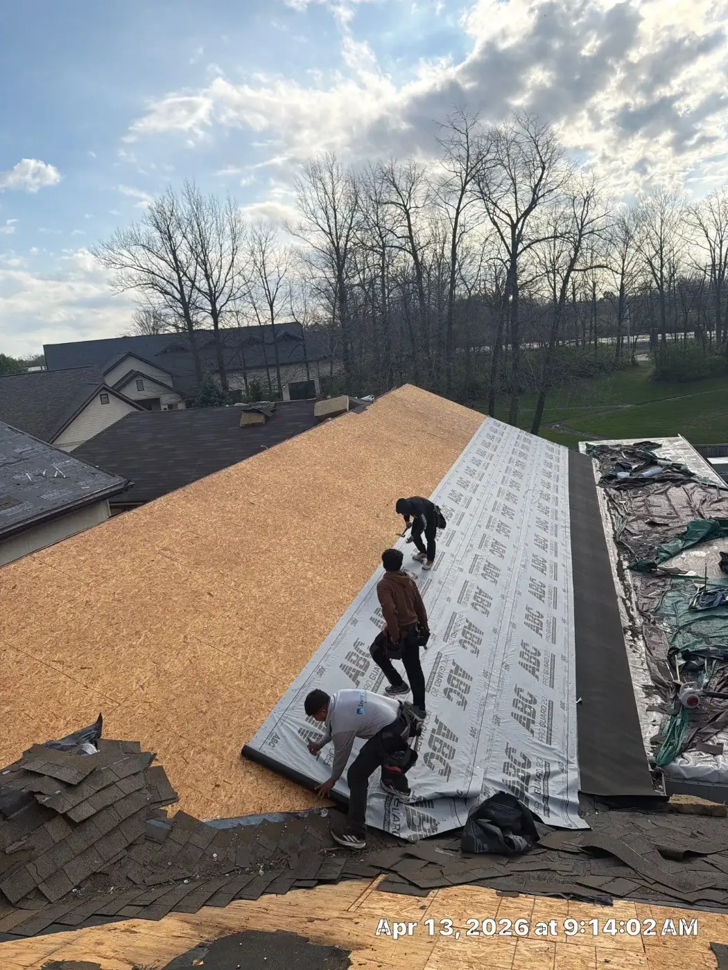 Manufacturer-certified roof installation in Lizton